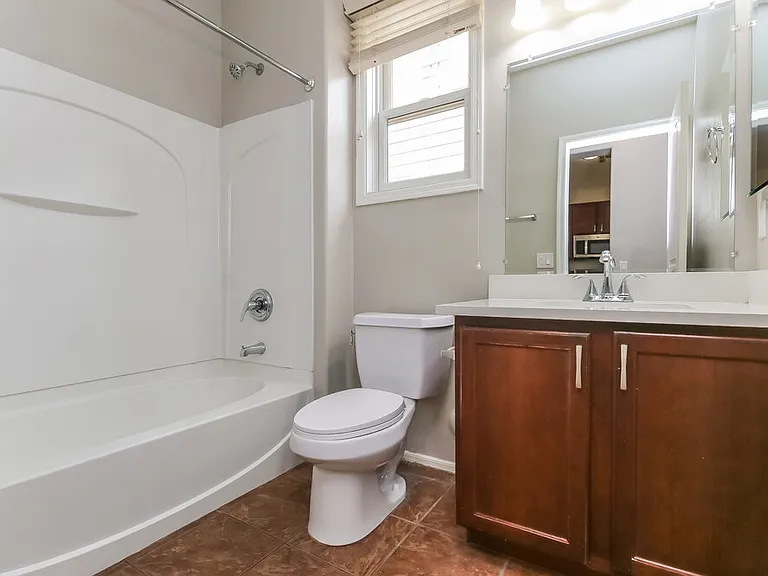 4068 E Windsor Dr — Photo 16