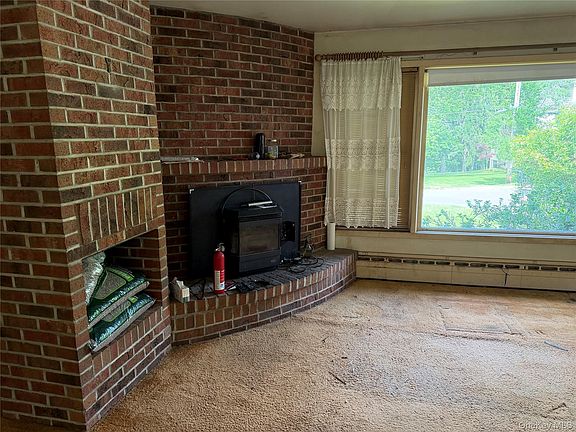 4th image of 47 Winslow Place