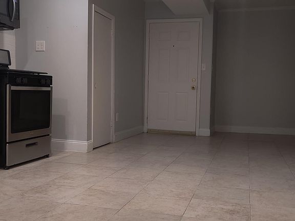 5th image of 242 Huntington Ave #1