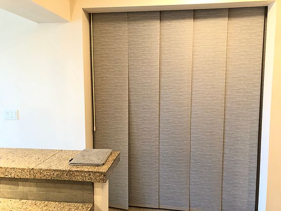 5th image of 211 Kirkland Ave APT 205