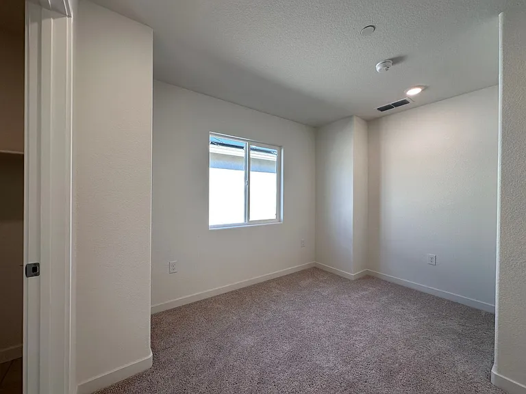 3396 Shaker Way — Photo 20