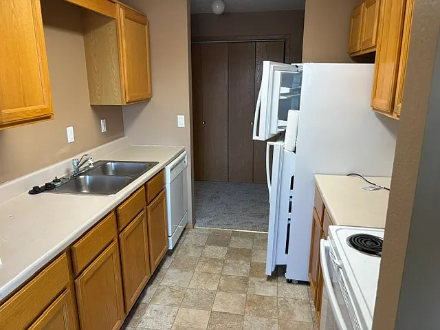 3820 7th St S #8 — Photo 5