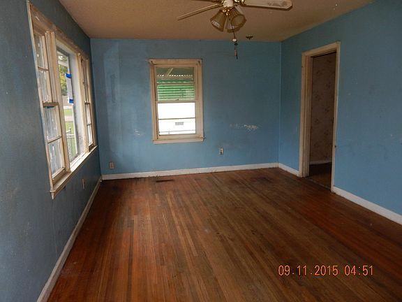 2nd image of 1304 Adona Ln
