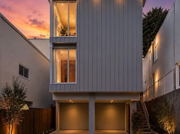 9827 Yoakum Dr, Beverly Hills, CA 90210