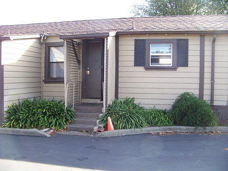 2nd image of 217 Lakeville St APT 7