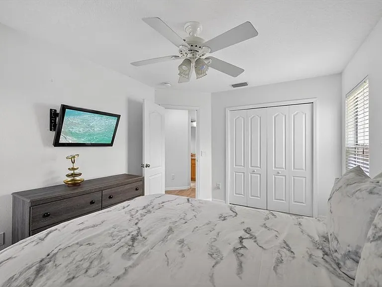 11115 Avery Oaks Dr — Photo 37