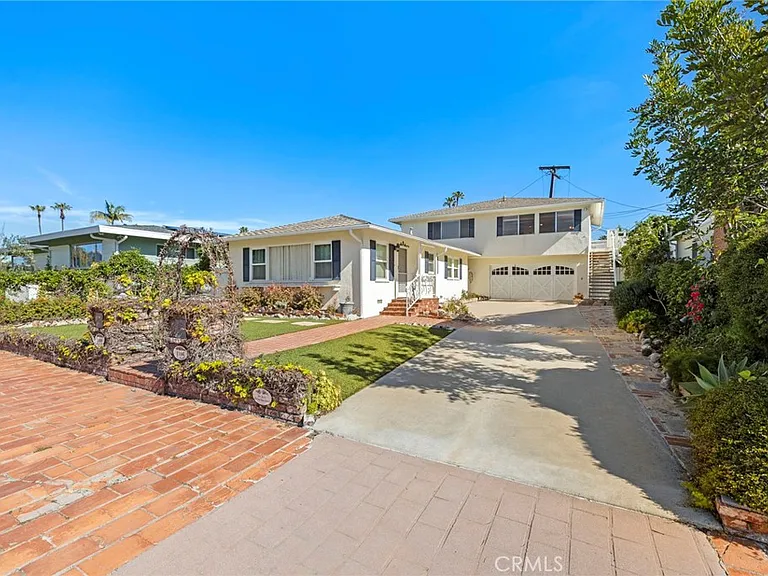 1106 El Prado — Photo 3