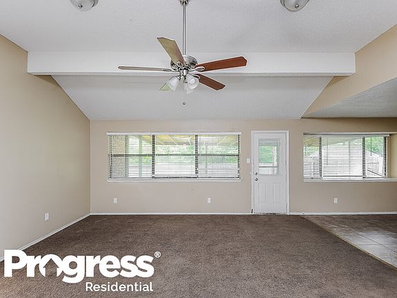 5th image of 2426 Slaton Dr
