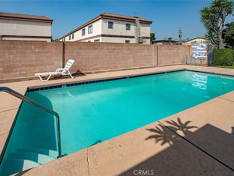 8839 Cedros Ave #2 — Photo 20