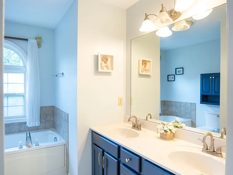 2184 Autumnwood Dr — Photo 33