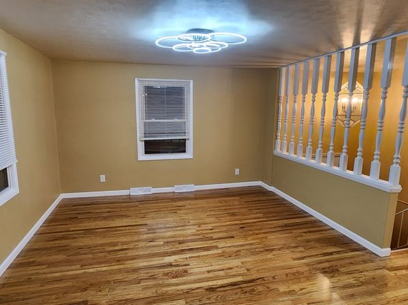 466 Stone Rd #2