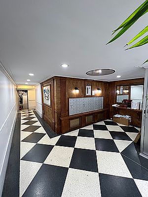 1st image of 255 W 75th St APT 3