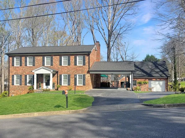 116 Wellington Pl, Danville, VA 24541