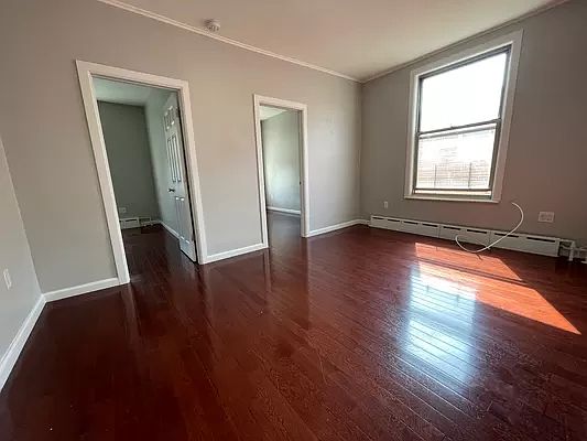 1st image of 1429 Ovington Ave APT 2R