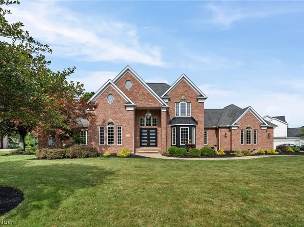 1014 Orchard Ln, Broadview Heights, OH 44147