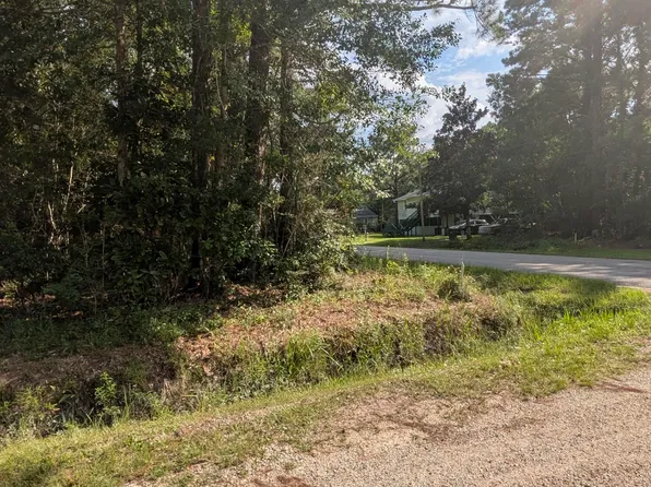 W Newton St, Bay Saint Louis, MS 39520