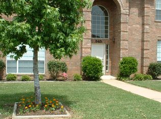 345 Stone Hill Dr, Brenham, TX 77833