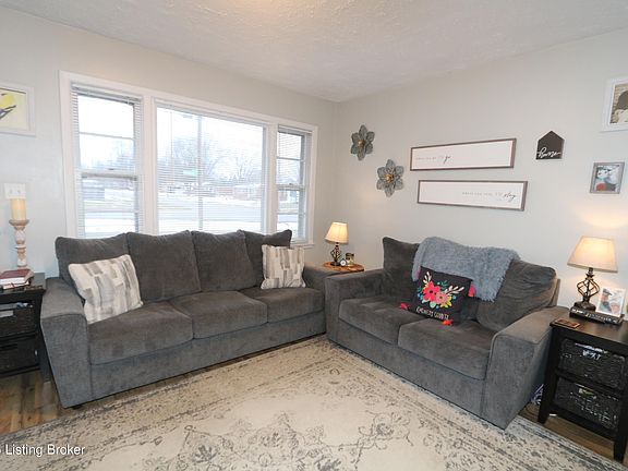 4th image of 5411 Crambrook Ave