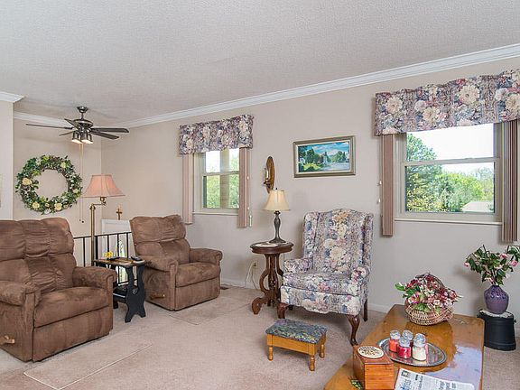 5th image of 11729 Foxford Dr