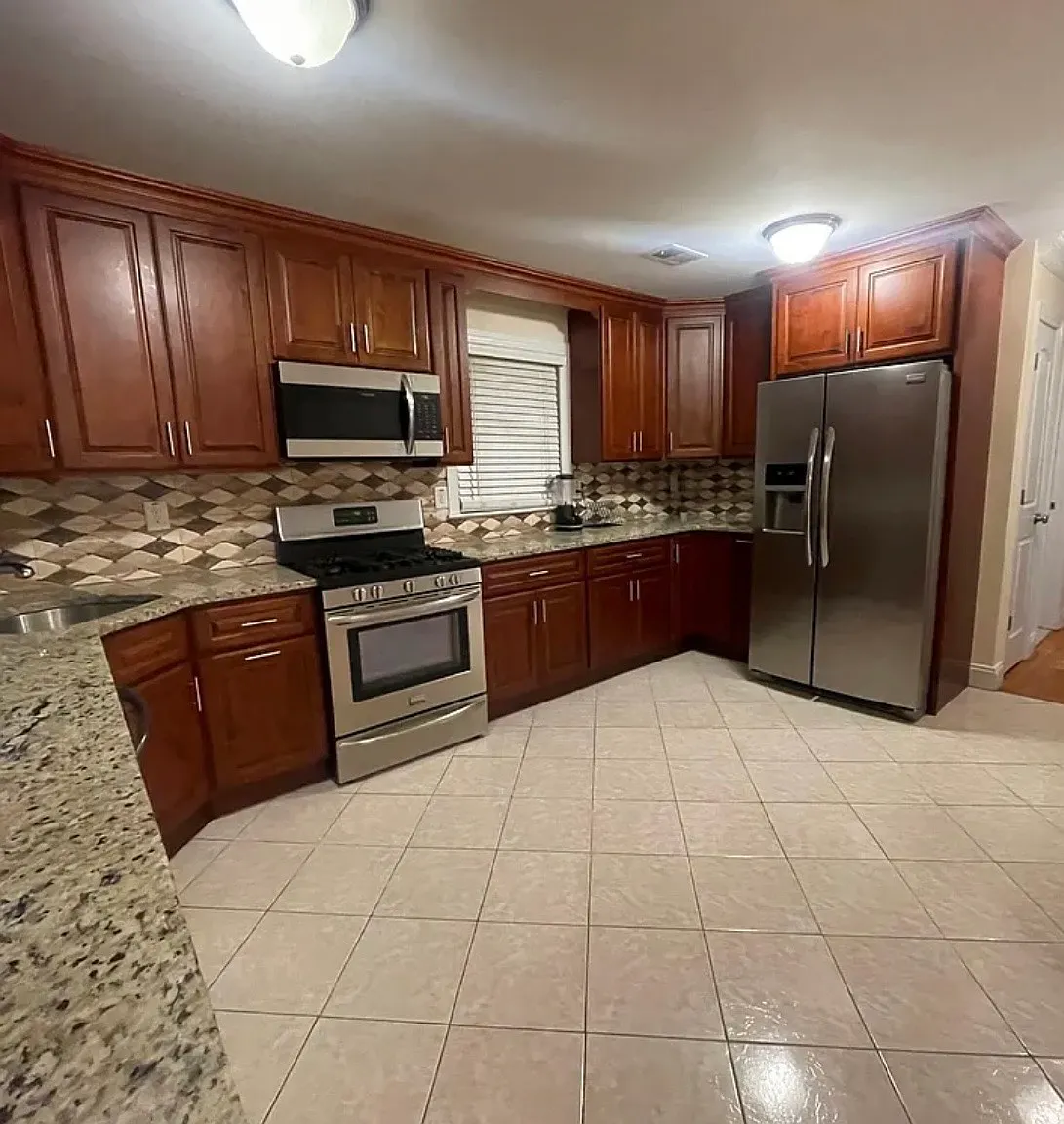 3 bed, $3,400 — Photo 3