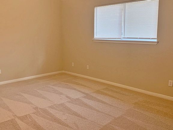 5th image of 3730 Village Grove Dr