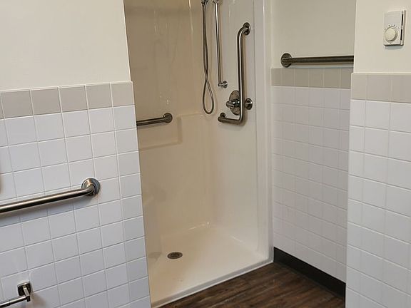 4th image of 101 University Dr S APT 104