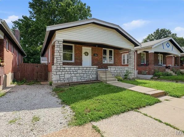 3850 Kingsland Ct, Saint Louis, MO 63116
