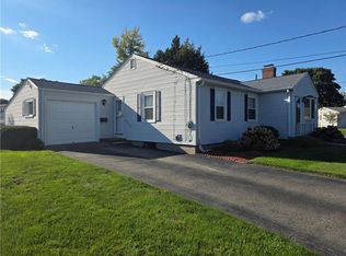 59 Ferncrest Dr, Pawtucket, RI 02861