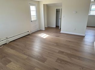 424 Long Beach Rd FLOOR 2, Island Park, NY 11558