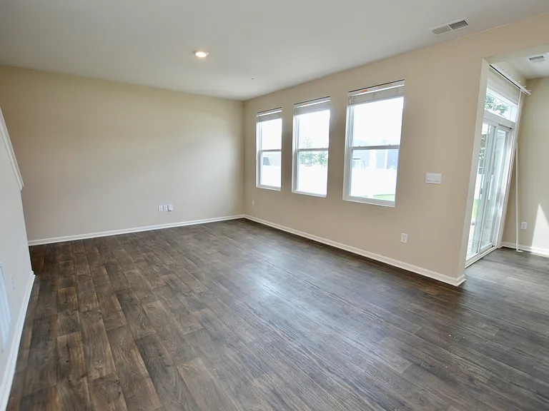 6816 Cobble Springs Ln — Photo 7