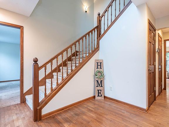2nd image of 4163 W Meadowvale Dr