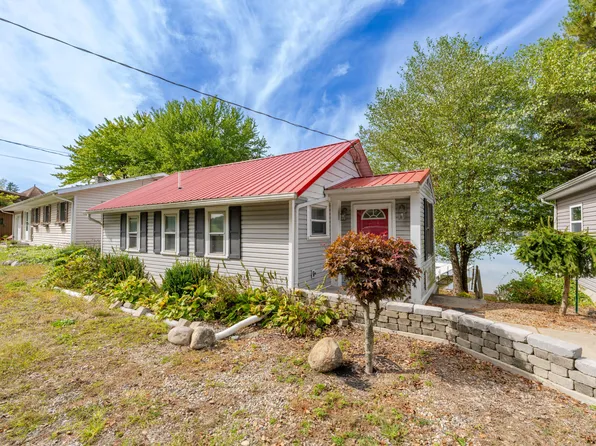 106 Lyon Lake Rd, Marshall, MI 49068