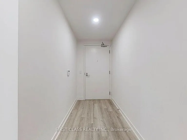 230 Simcoe St #2512 — Photo 10