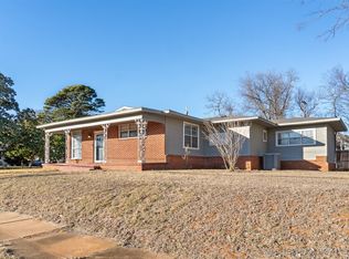 624 W Cedar St, Durant, OK 74701