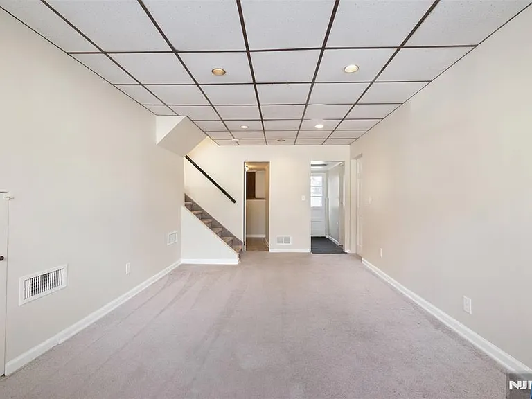 75 Cypress Rd — Photo 26