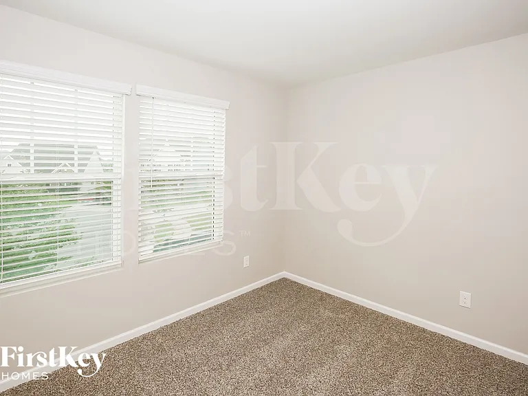 140 Jana Dr — Photo 14