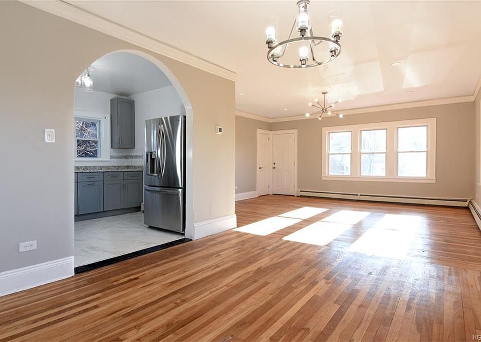 1st image of 15 Hunt Ave