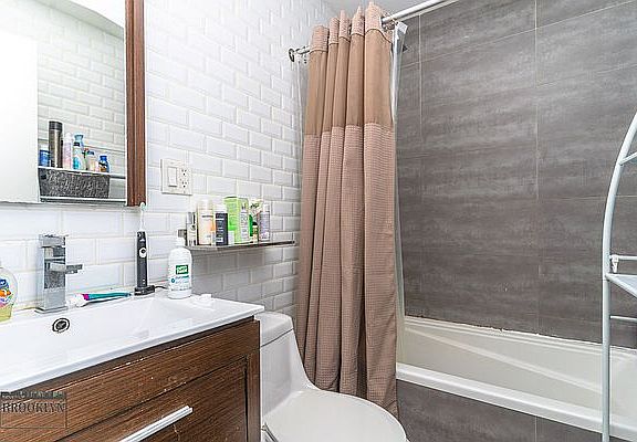 5th image of 222 Bushwick Ave APT 2L
