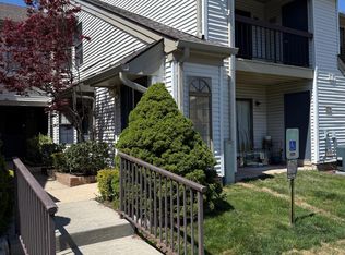 1511 Pebble Pl, Parlin, NJ 08859