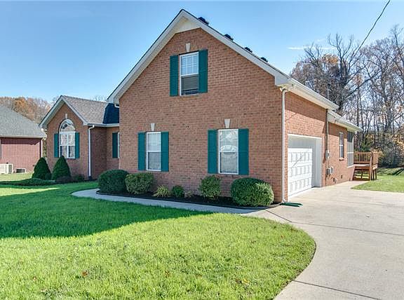 2nd image of 7003 Inglenook Dr