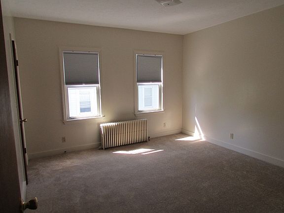5th image of 21 Greystone St #21