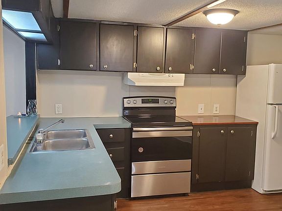 2nd image of 29768 Burns Ln
