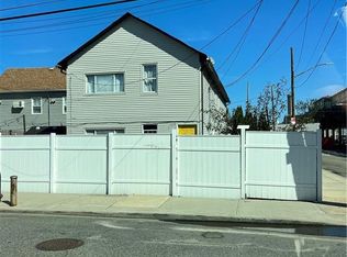 304 Beach 89th St, Rockaway Beach, NY 11693