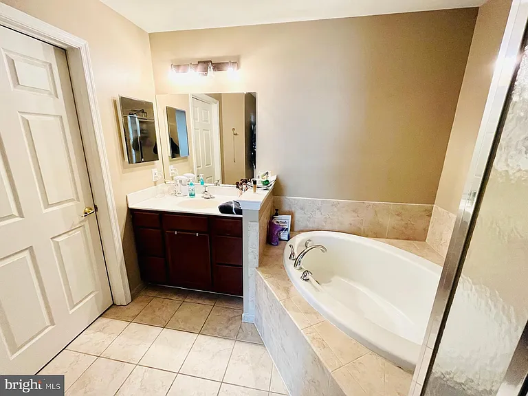 223 Flagstone Rd #8 — Photo 14