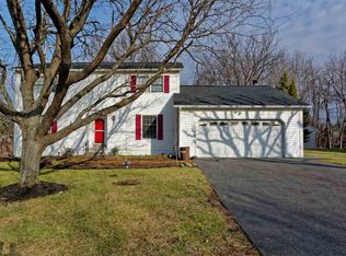 16 Ann Lee Ct, Latham, NY 12110