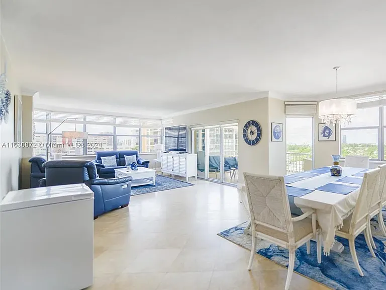 1985 S Ocean Dr #10E — Photo 3
