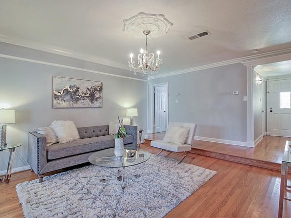 3rd image of 2778 McLaughlin Ave