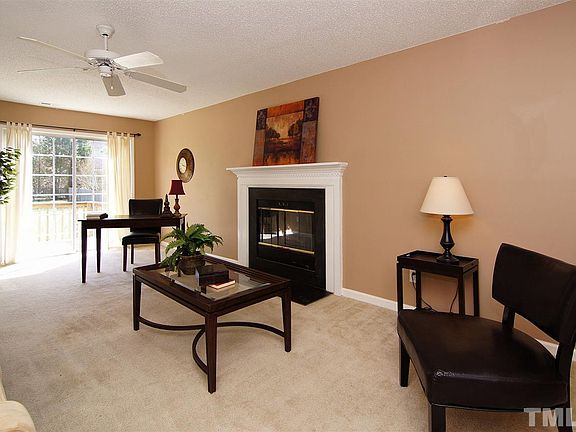 2nd image of 12 Rattan Bay Ct