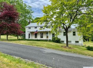 34 Cold Spring Rd, Coxsackie, NY 12051