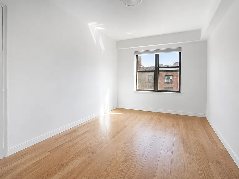 180 W Houston St #7F — Photo 4